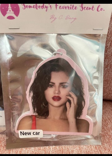 Deodorante auto selena - gomez,